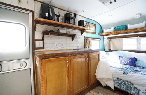 Victorville Casa | Hot Tub Firepit Washer 500Mbps PetsOK