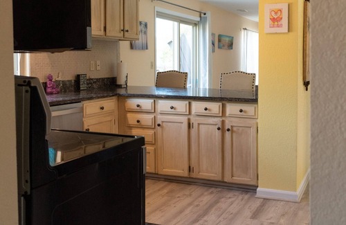 Arvada Casa | Hot Tub & HEATED Pool Relaxing Home In Arvada, close to Boulder/Denver/Springs