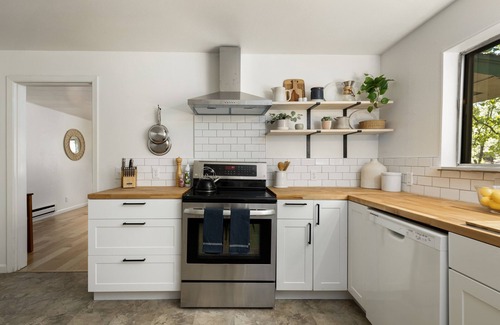 Meadow Vista Cabaña | Hot Tub☀️Horse-Boarding🐴Gameroom🎯Cozy King Cottage