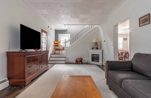 Star Lake Casa | Hot Tub & Kayaks Leaf peeping in Star Lake NY