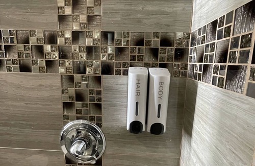 East New York Hotel | Hotel 369 Brooklyn