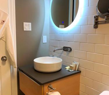 Lower Town Hotel | Hotel 71 by Preferred Hotels & Resorts