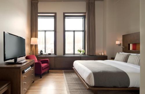 Lower Town Hotel | Hotel 71 by Preferred Hotels & Resorts