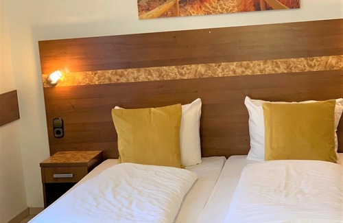 Bad Homburg v.d. Hoehe Hotel | Hotel Adler