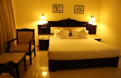 Nedumbassery Hotel | Hotel Airlink Castle