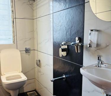 Santacruz Hotel | Hotel Airport By TMA