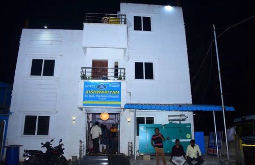 Thirukadaiyur Cabina | Hotel Aishwariyam Thirukadaiyur