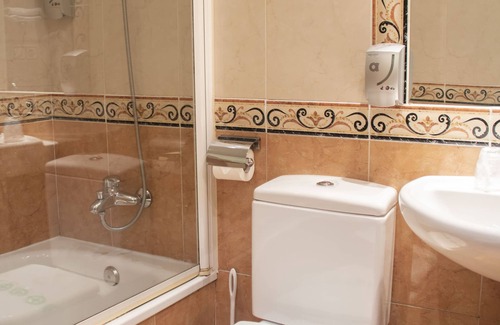 Las Campas y San Claudio Hotel | Hotel Alda Estación Oviedo