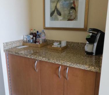 Burbank Hotel | Hotel Amarano Burbank-Hollywood