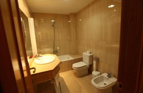 Baza Hotel | Hotel Anabel Baza