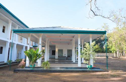 Nissankamallapura Hotel | Hotel Anaulundawa