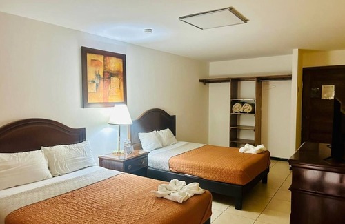 Ocampo Hotel | Hotel Andrews Express