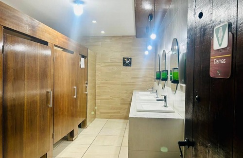 Ocampo Hotel | Hotel Andrews Express