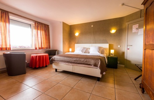 Tienen Casa | Hotel Arconaty