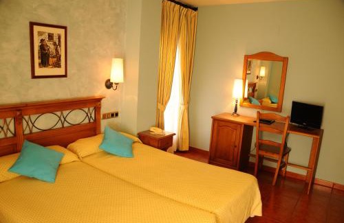 Escalona Hotel | Hotel Arnal