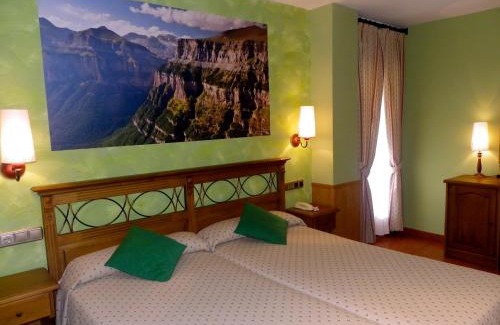 Escalona Hotel | Hotel Arnal
