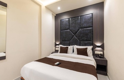 Borivali West Cabina | Hotel Artilla Borivali