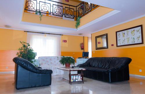 Villadangos del Páramo Hotel | Hotel Avenida III