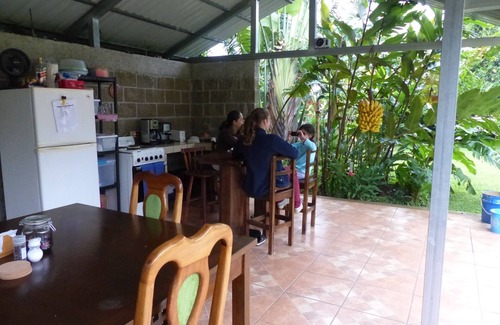 San José Cama Y Desayuno | Hotel B&B Garden Grecia