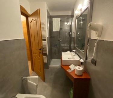 Trepalle Hotel | Hotel Bait de Angial