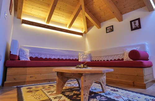 Gjirokaster Hotel | Hotel Bineri