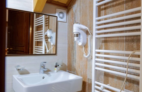Gjirokaster Hotel | Hotel Bineri