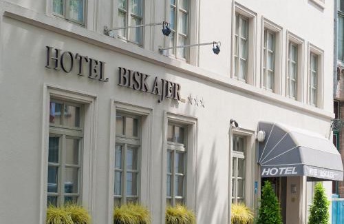 Historical Center Bruges Hotel | Hotel Biskajer by CW Hotel Collection - Adults Only