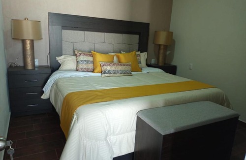 Bernal Hotel | Hotel Blanquita