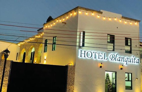 Bernal Hotel | Hotel Blanquita