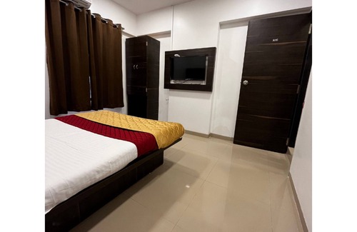 Borivali East Hotel | Hotel Borivali Executive