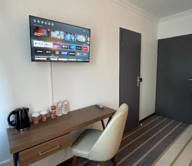 Hallbergmoos Hotel | Hotel Casa Andalucia