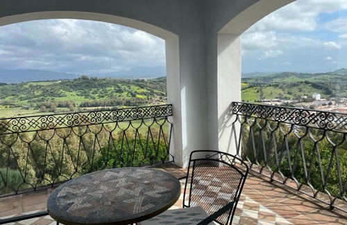 Jimena de la Frontera Casa | Hotel Casa Henrietta
