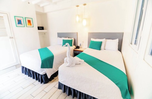 Flores Hotel | Hotel Casa Turquesa