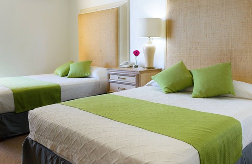 Lázaro Cárdenas Hotel | Hotel Casablanca
