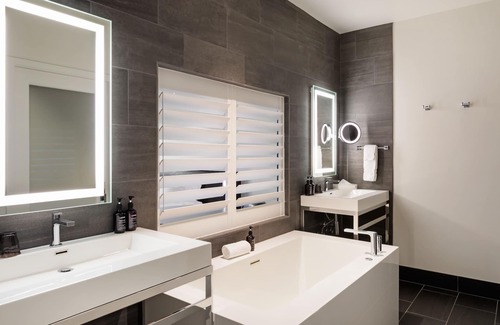 Downtown Hotel | HOTEL CERRO, Autograph Collection