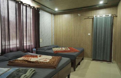 Uttarkashi Hotel | Hotel Chauhan Palace