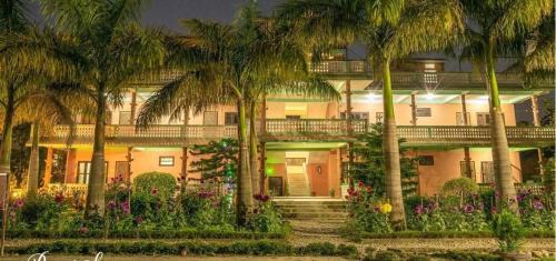 Sauraha Hotel | Hotel Chitwan Park Cottage