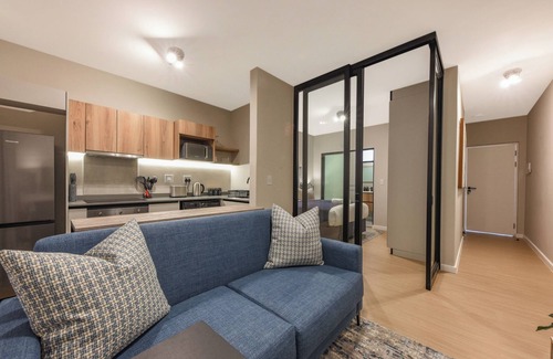 Greater Johannesburg Metropolitan Area Apartamento | Hotel Comfort Meets Home |Modern Bryanston Retreat