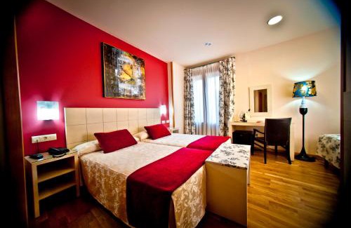 Centro histórico de Segovia Hotel | Hotel Condes de Castilla