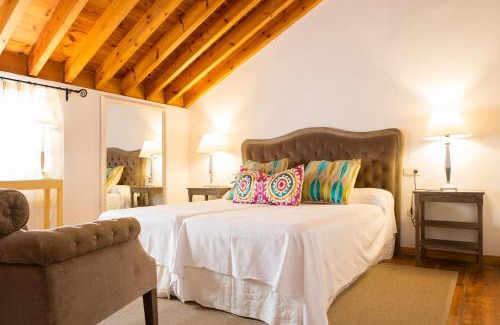 Pizarra Hotel | Hotel Cortijo del Arte - Caminito del Rey