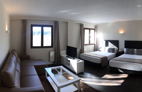 Molinos de Papel Hotel | Hotel Cueva del Fraile