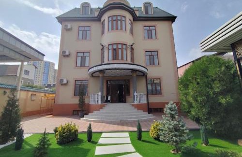 Dushanbe Cama Y Desayuno | HOTEL DEHLAVI o