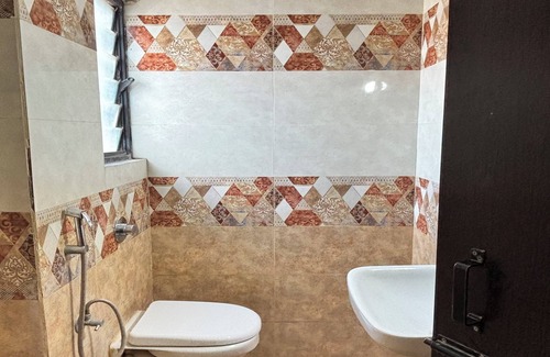 Mayiladuthurai Hotel | Hotel Dhayalan