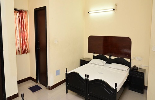 Mayiladuthurai Hotel | Hotel Dhayalan