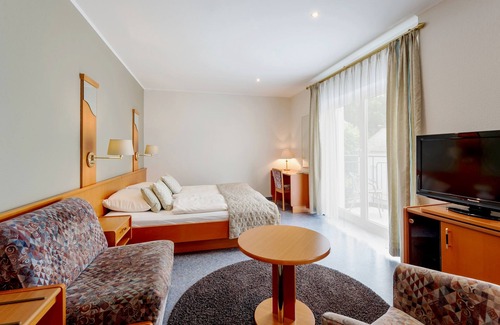 Wallendorf-Pont Hotel | Hotel Dimmer