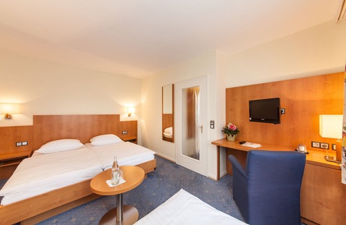 Elmshorn Hotel | Hotel Drei Kronen Elmshorn