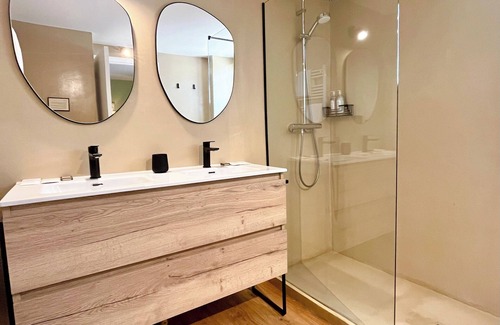 Biarritz City Centre Hotel | Hotel Edouard VII