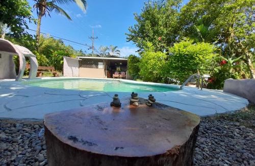 Cahuita Cama Y Desayuno | Hotel El Colibri Rojo - Cabinas - Le Colibri Rouge