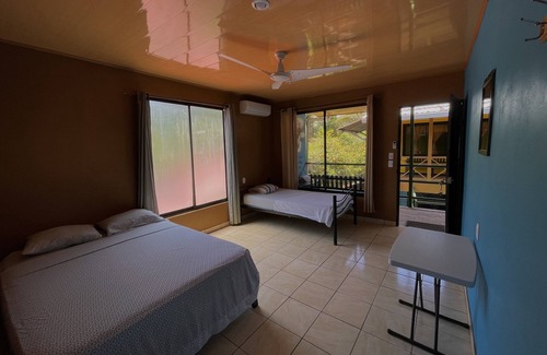 Tortuguero Hotel | Hotel El Icaco Tortuguero