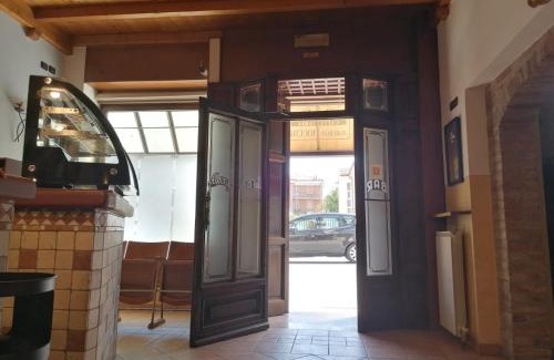 Podenzano Hotel | HOTEL FIORE & Fiocchi